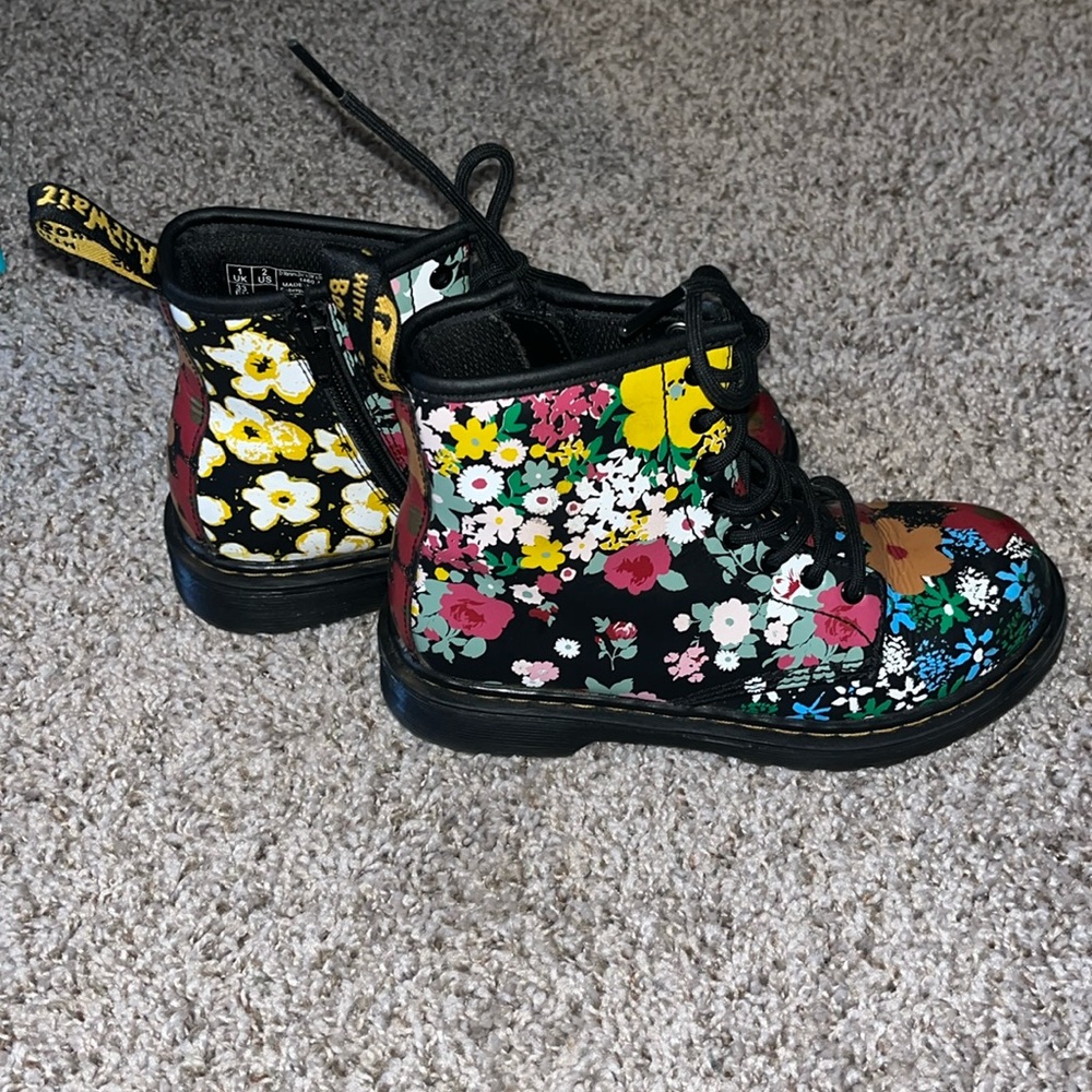 Dr. Marten Kids Boots